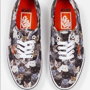 Vans x ASPCA Cats Print—RARE—Unisex: W 8/M 6.5